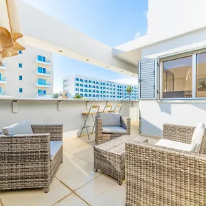 Silver Sands Penthouse Apartment