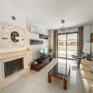 Fotini Villa