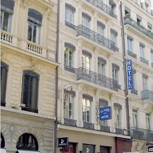 Elysée 2*, Lyon France